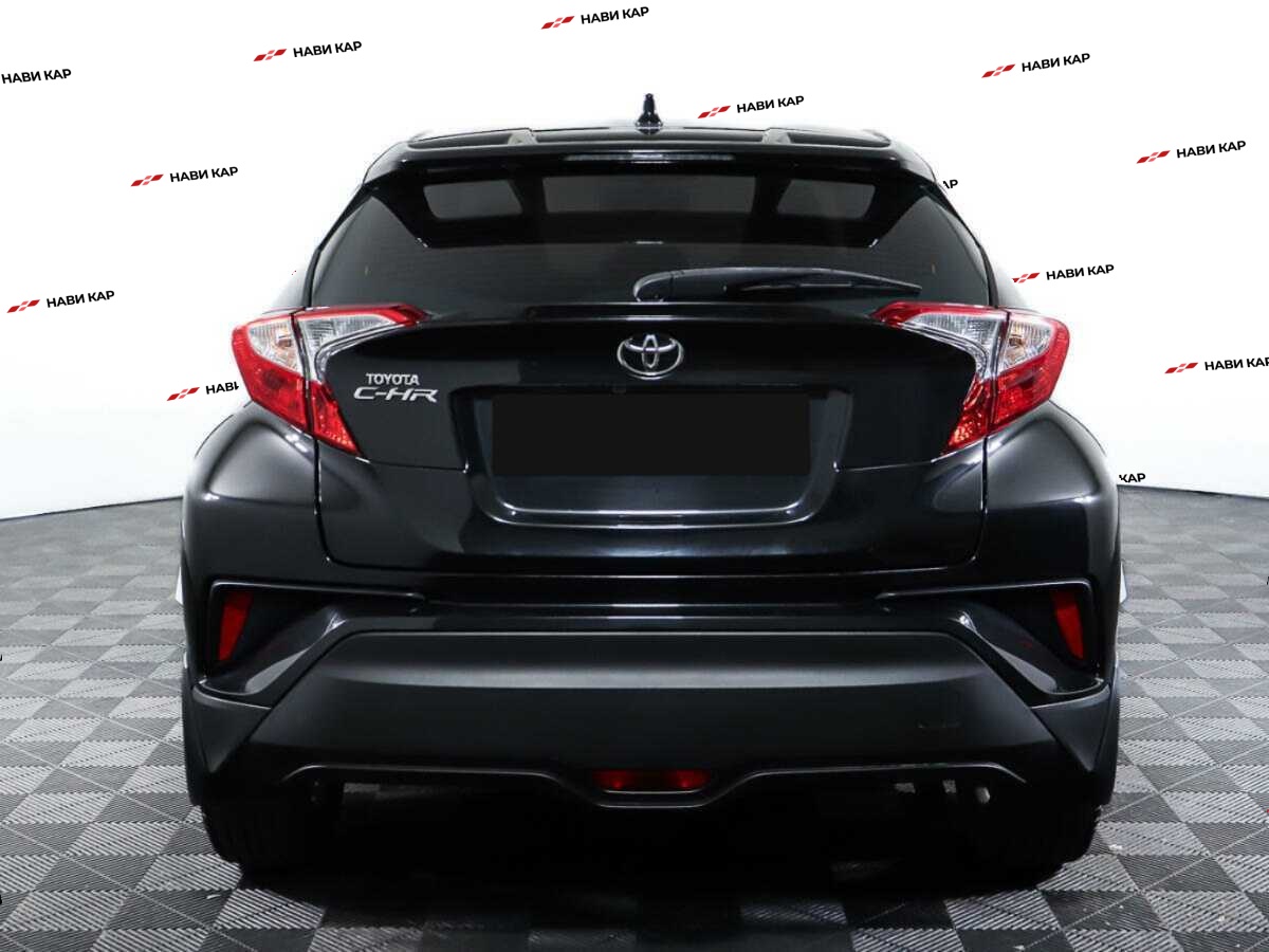 Toyota C-HR с пробегом — 2019 год. Фото: #5