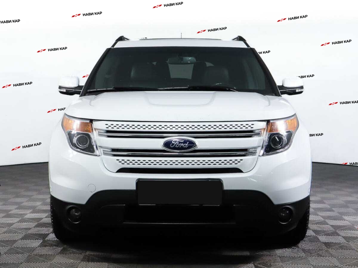 Ford Explorer с пробегом — 2013 год. Фото: #1