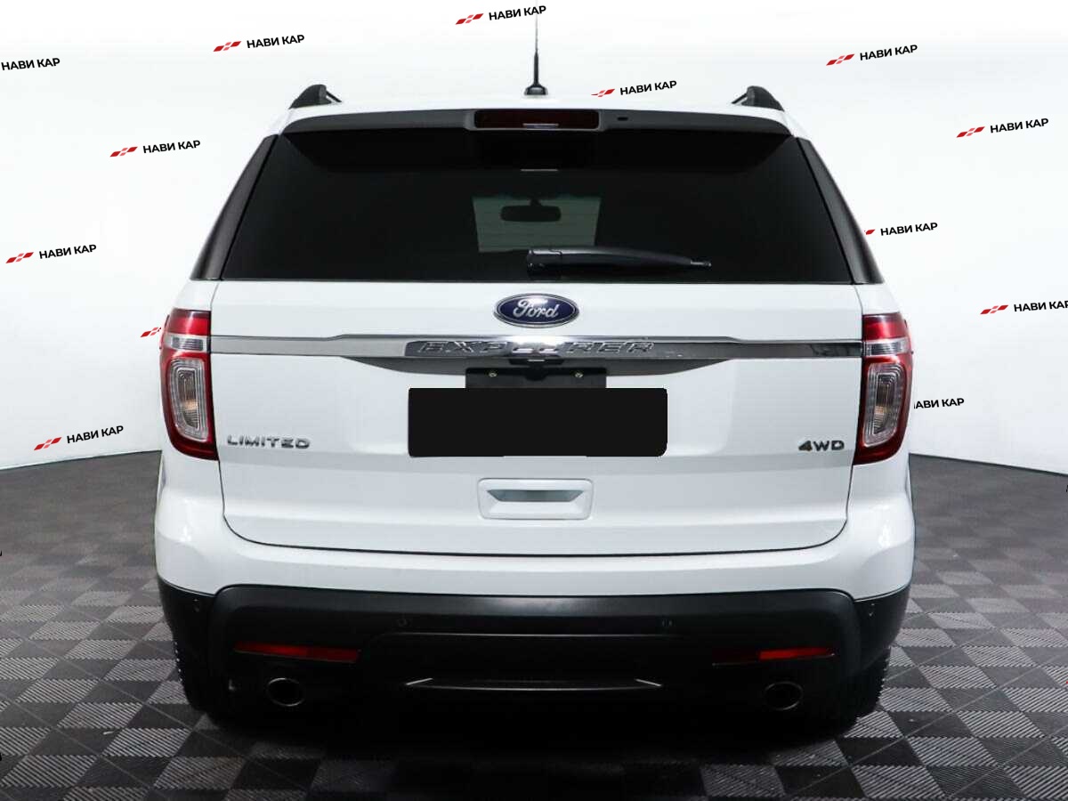 Ford Explorer с пробегом — 2013 год. Фото: #5