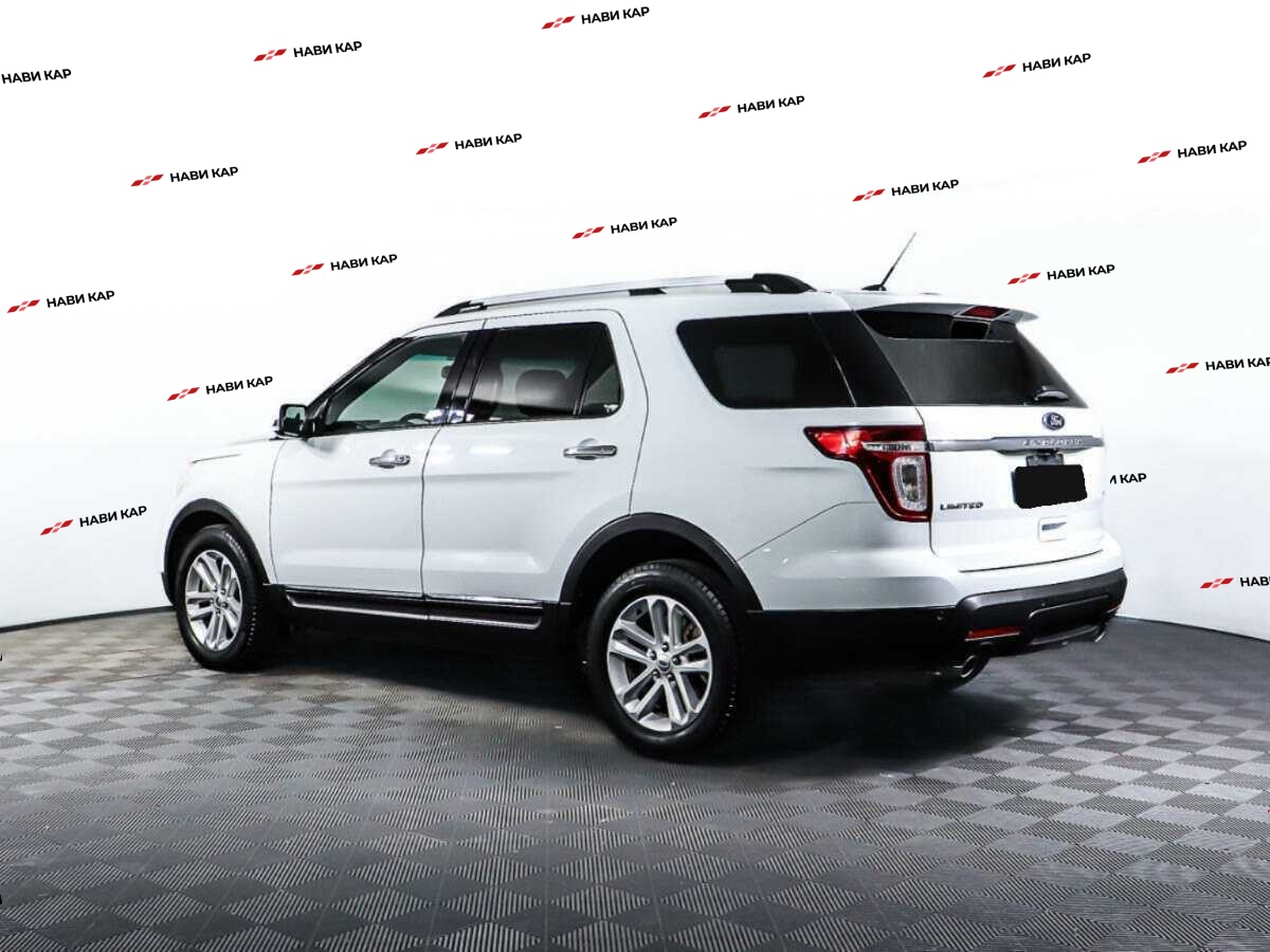 Ford Explorer с пробегом — 2013 год. Фото: #6