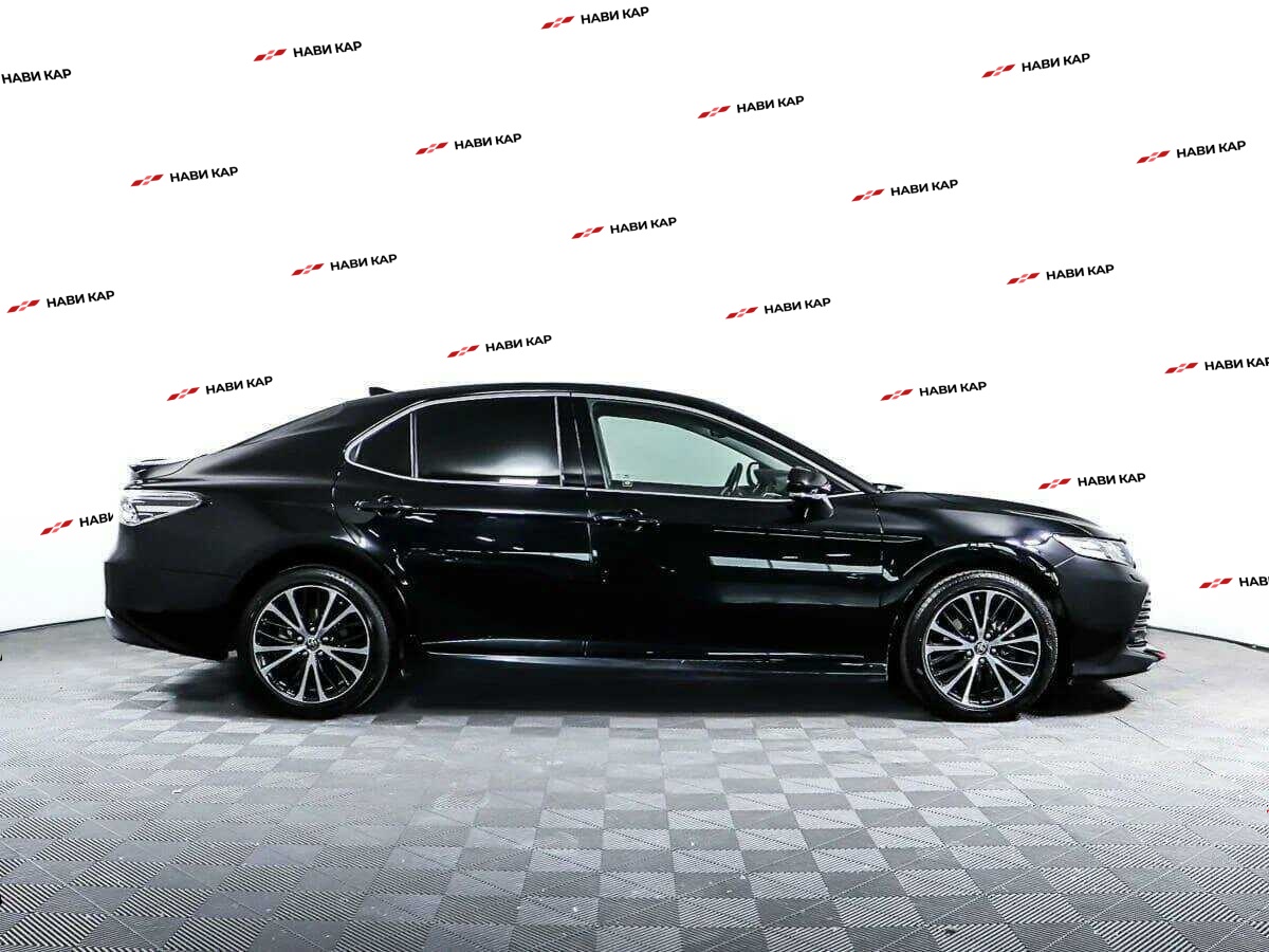 Toyota Camry с пробегом — 2020 год. Фото: #3