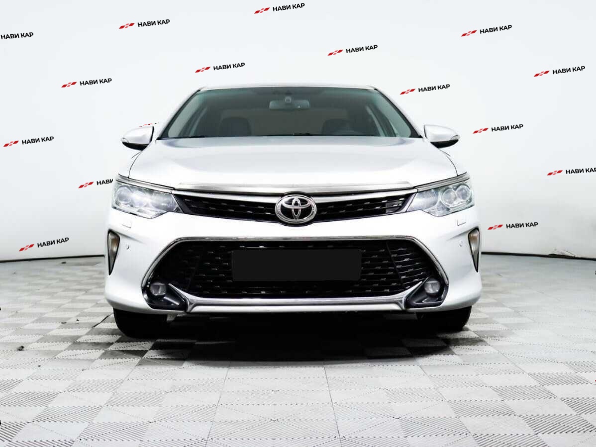 Toyota Camry с пробегом — 2015 год. Фото: #1