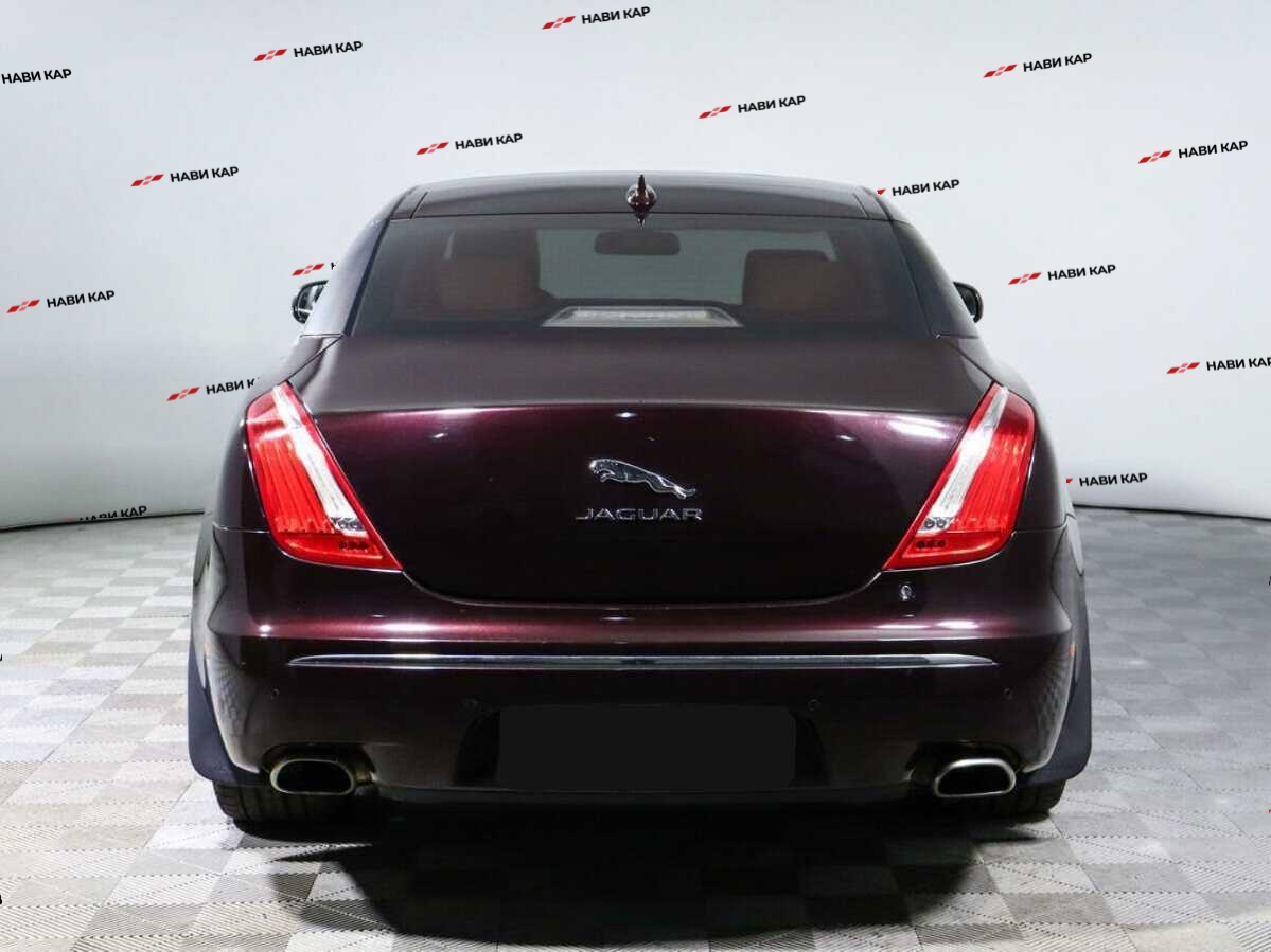 Jaguar XJ с пробегом — 2014 год. Фото: #5