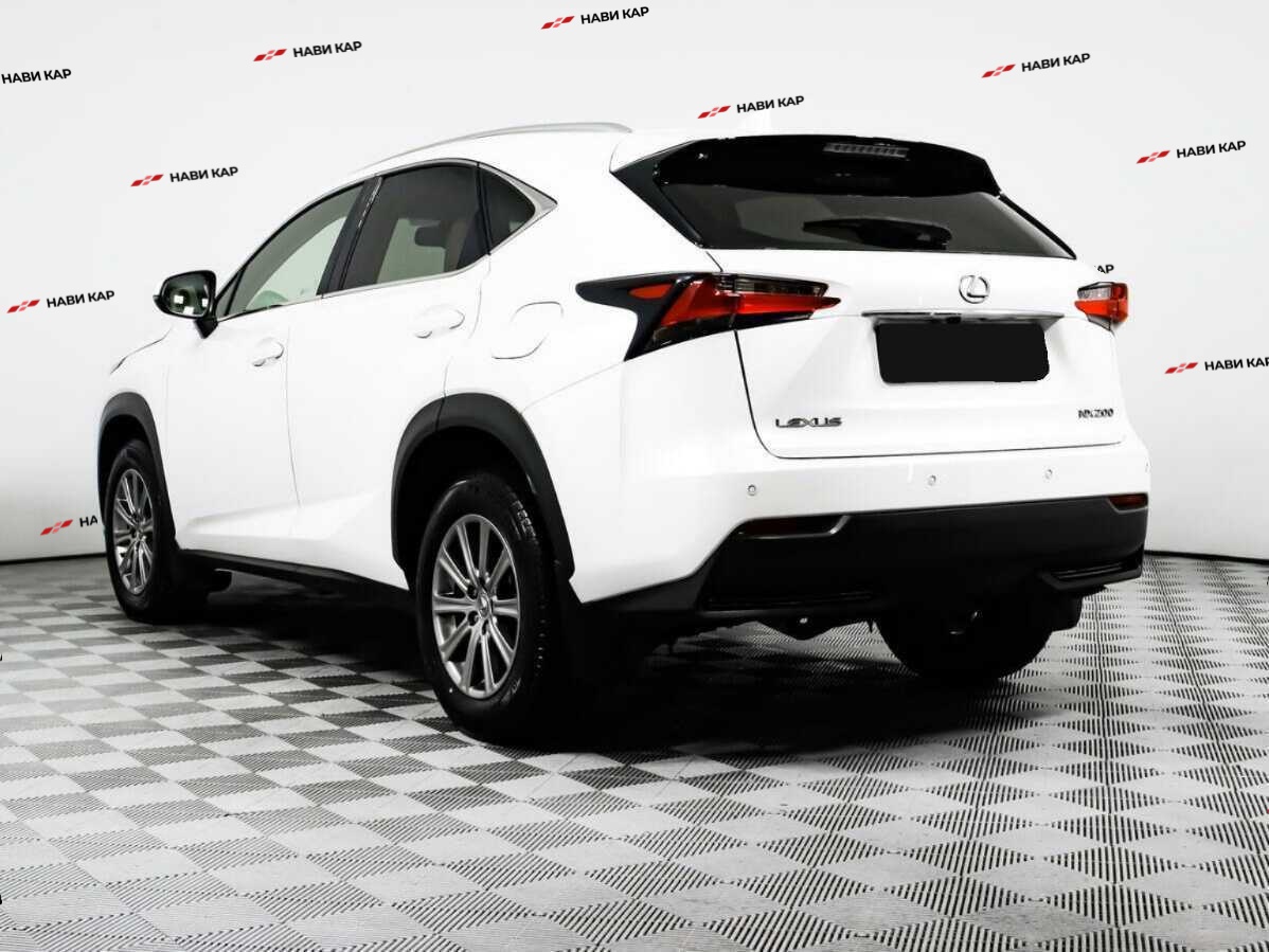 Lexus NX с пробегом — 2015 год. Фото: #6