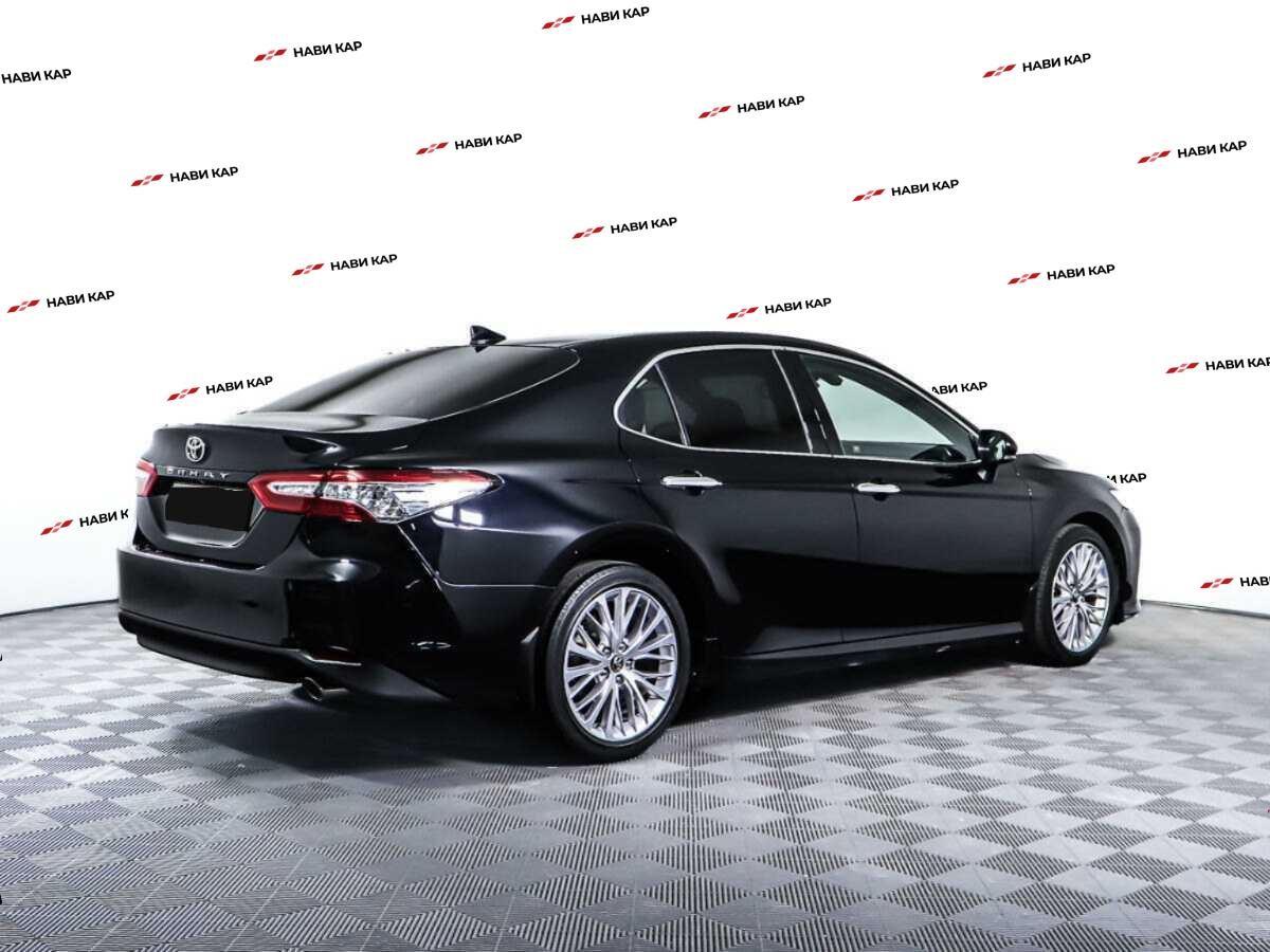 Toyota Camry с пробегом — 2018 год. Фото: #4