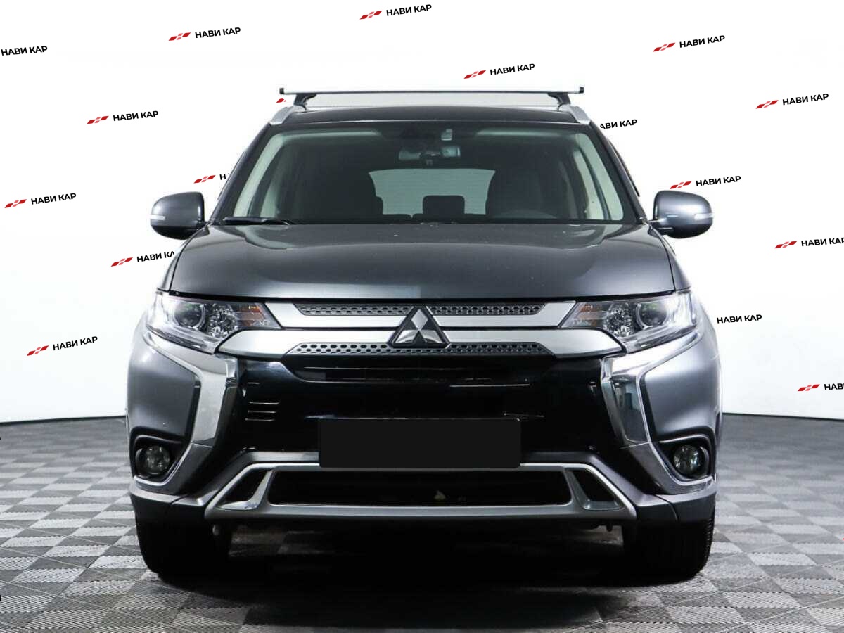 Mitsubishi Outlander с пробегом — 2020 год. Фото: #1