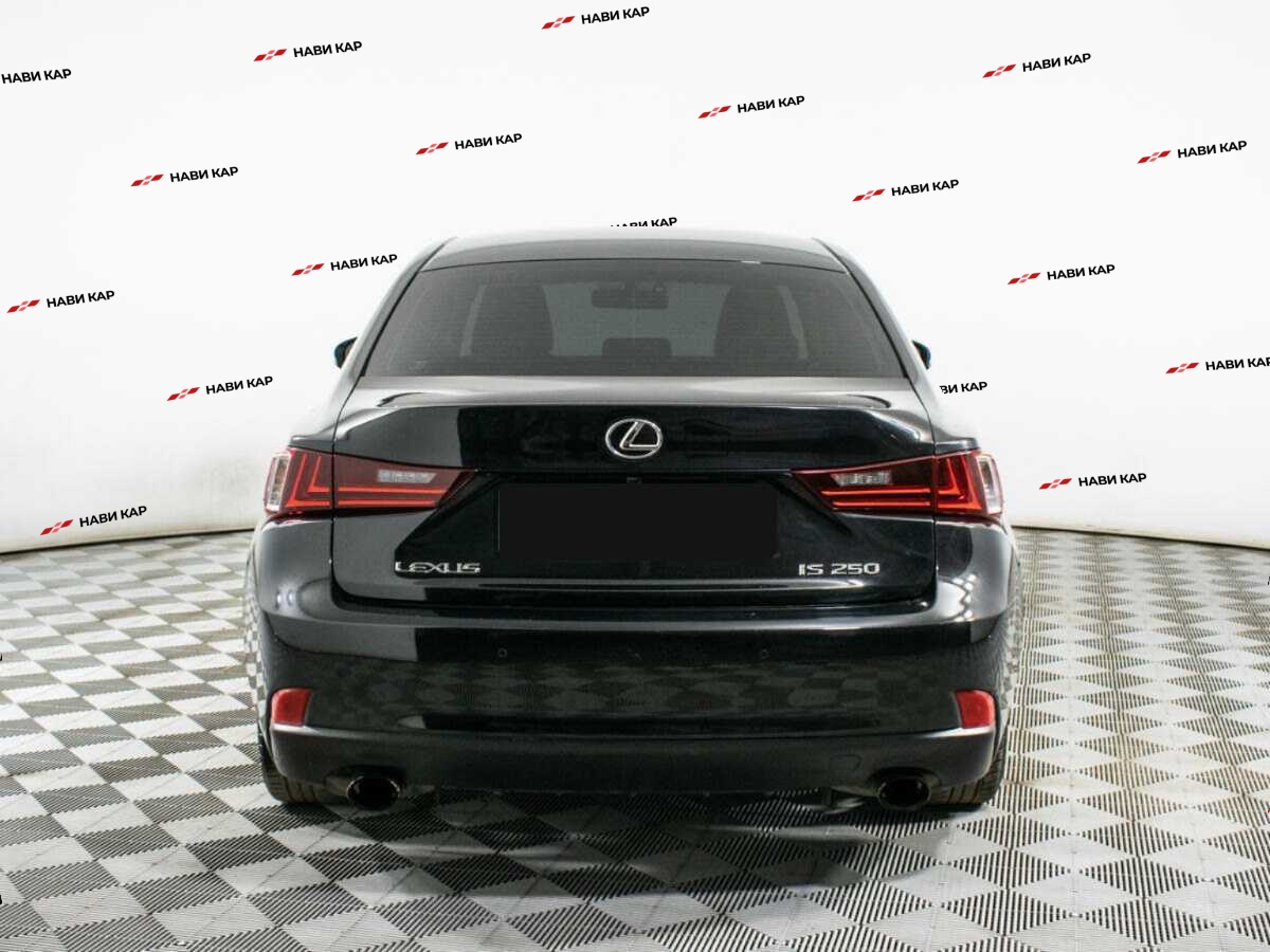 Lexus IS с пробегом — 2013 год. Фото: #4
