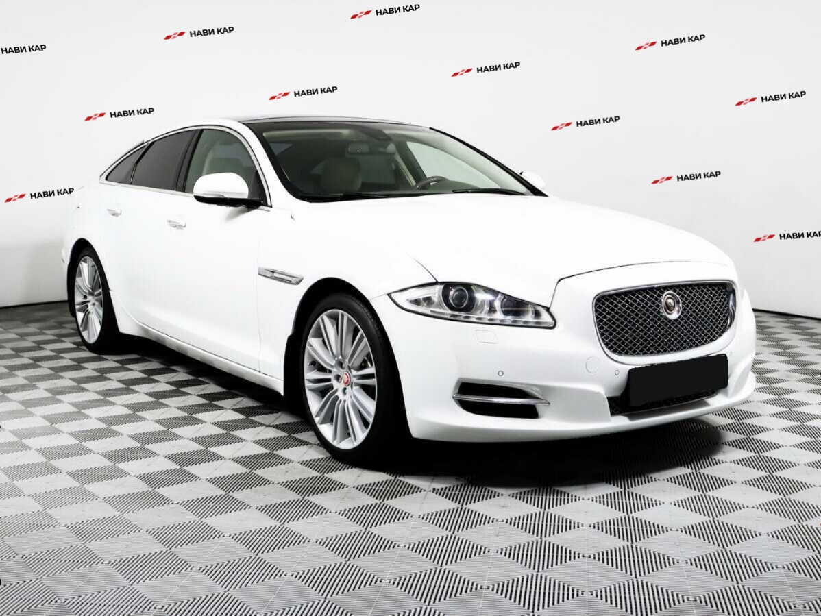 Jaguar XJ с пробегом — 2012 год. Фото: #2