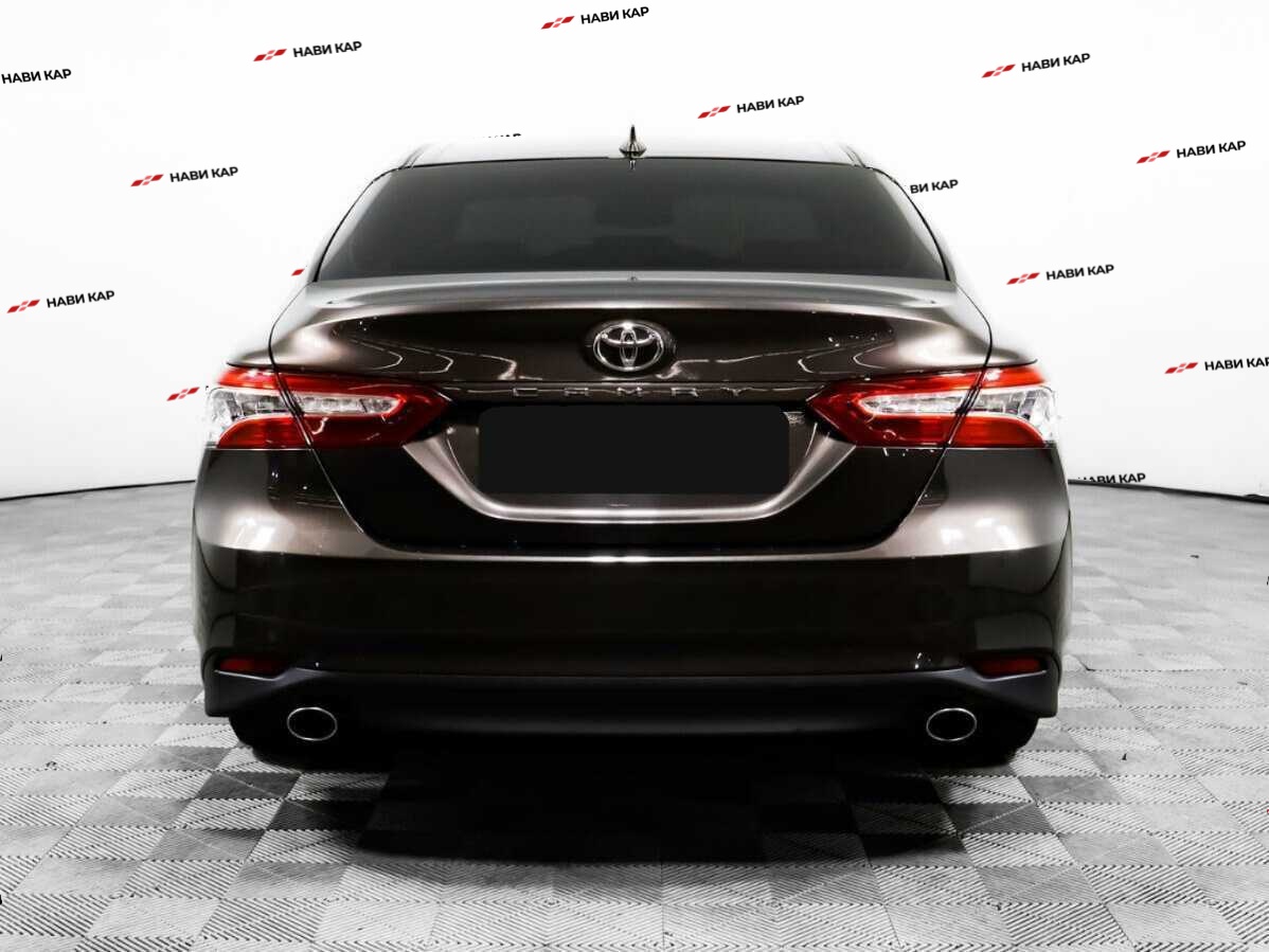 Toyota Camry с пробегом — 2020 год. Фото: #5
