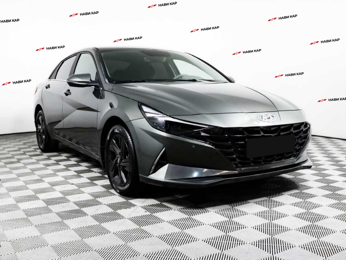 Hyundai Elantra с пробегом — 2021 год. Фото: #2