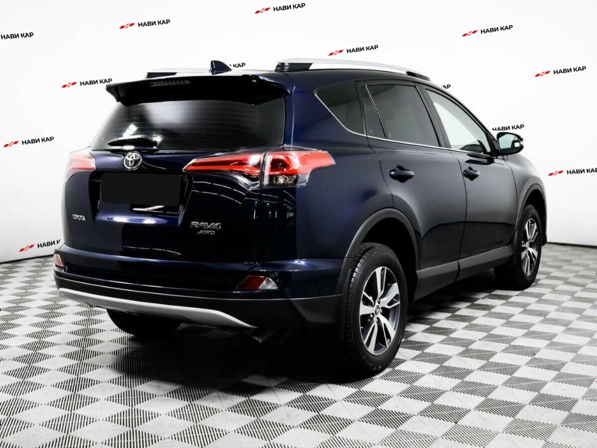 Toyota RAV4 с пробегом — 2018 год. Фото: #3