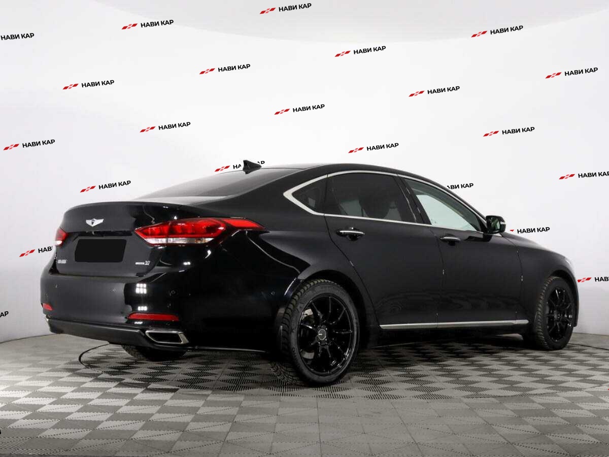 Hyundai Genesis с пробегом — 2015 год. Фото: #3