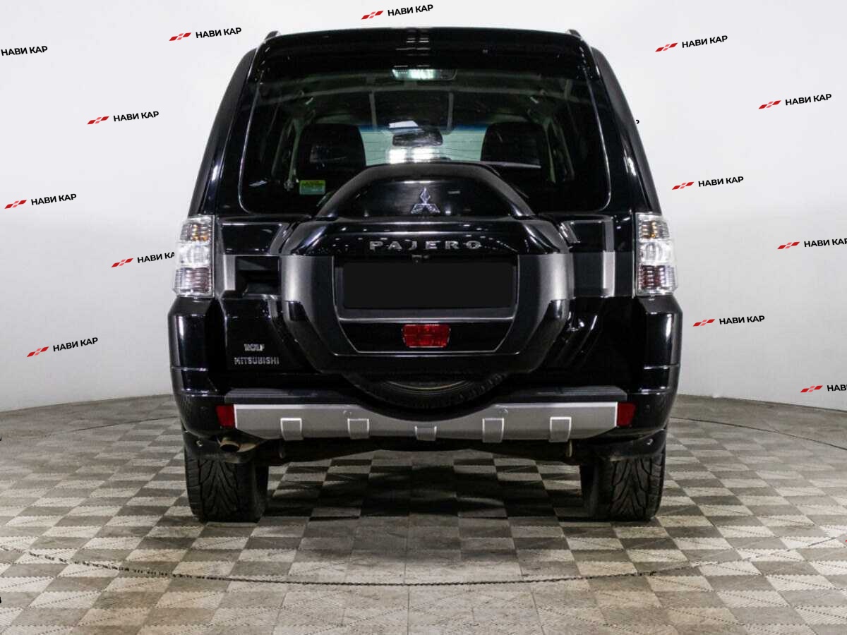 Mitsubishi Pajero с пробегом — 2015 год. Фото: #5