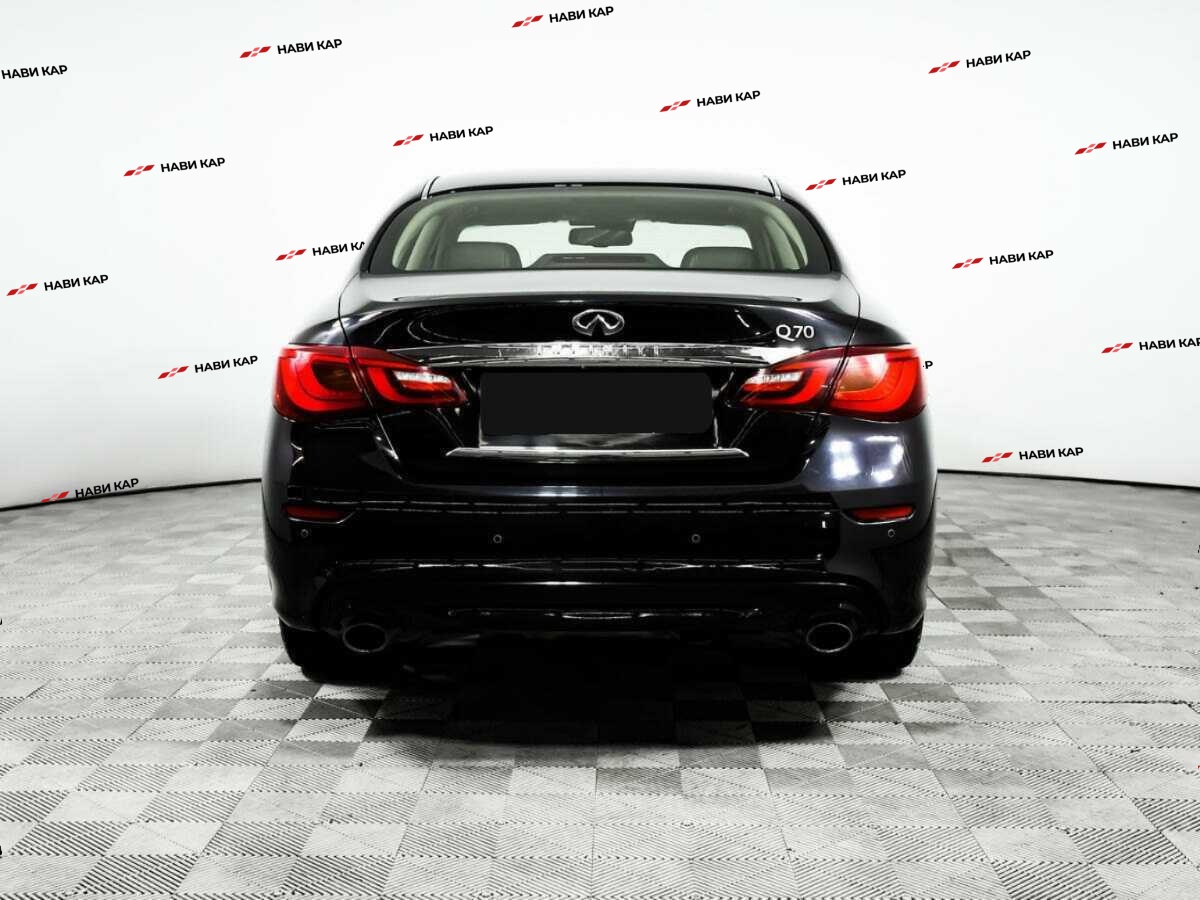 Infiniti Q70 с пробегом — 2016 год. Фото: #5