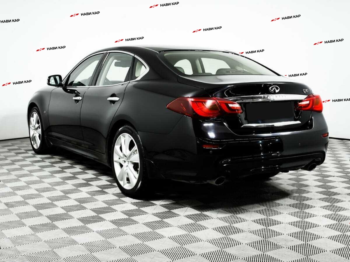 Infiniti Q70 с пробегом — 2016 год. Фото: #6