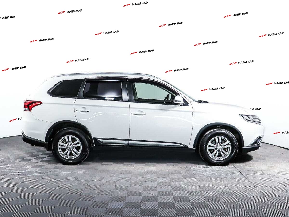 Mitsubishi Outlander с пробегом — 2018 год. Фото: #3