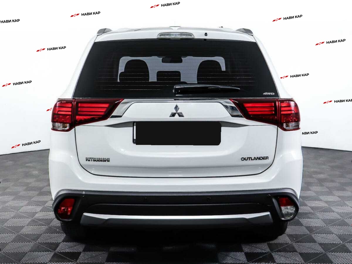 Mitsubishi Outlander с пробегом — 2018 год. Фото: #5