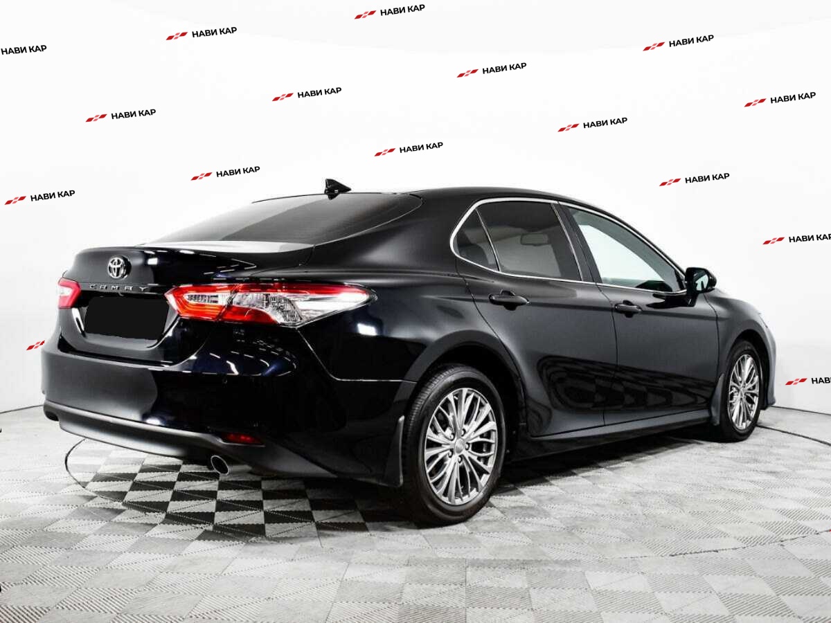 Toyota Camry с пробегом — 2021 год. Фото: #4