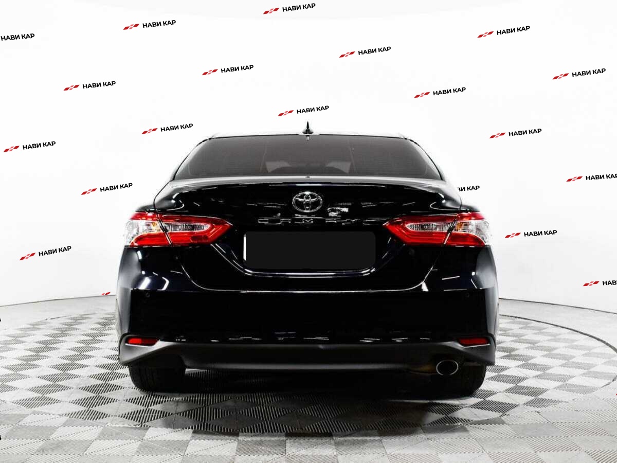 Toyota Camry с пробегом — 2021 год. Фото: #5