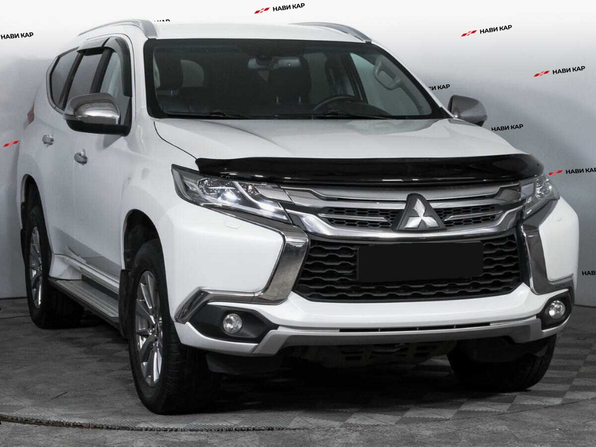 Mitsubishi Pajero Sport с пробегом — 2018 год. Фото: #2