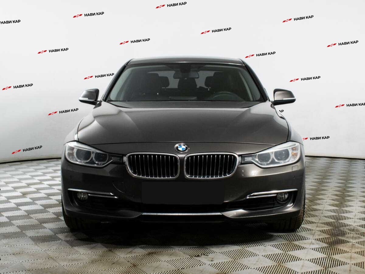 BMW 3 серии с пробегом — 2013 год. Фото: #1