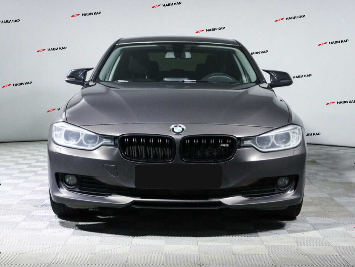 BMW 3 серии с пробегом — 2013 год. Фото: #1