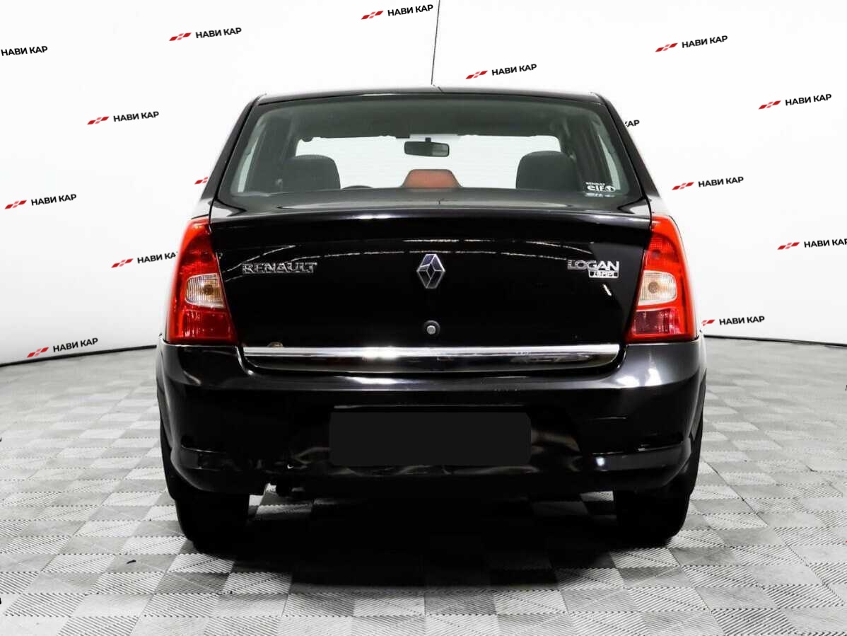 Renault Logan с пробегом — 2012 год. Фото: #5