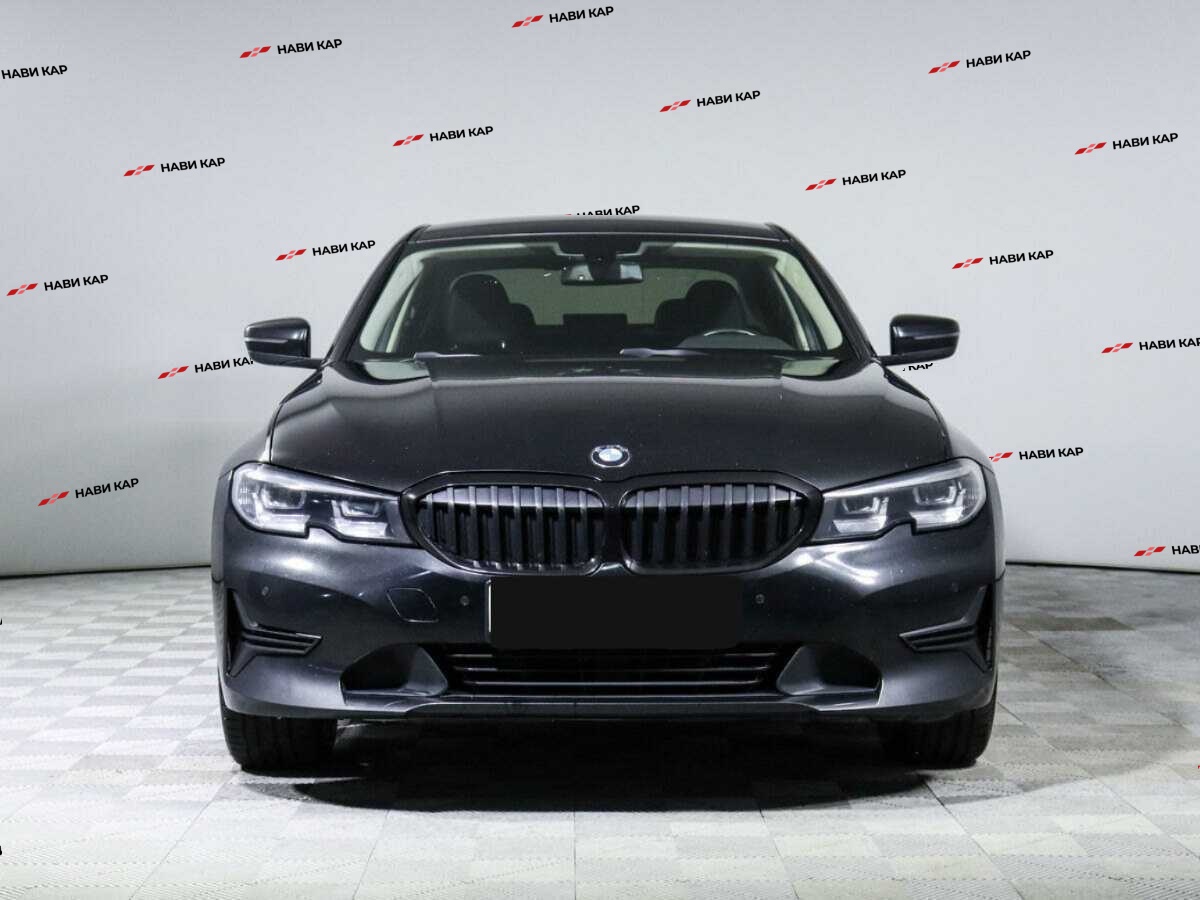 BMW 3 серии с пробегом — 2020 год. Фото: #1