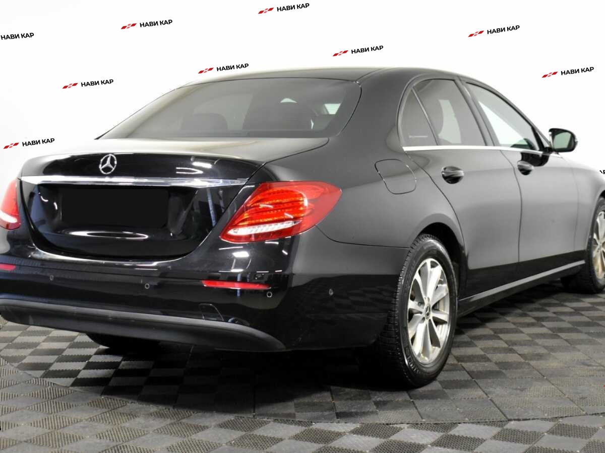 Mercedes-Benz E-Класс с пробегом — 2018 год. Фото: #2