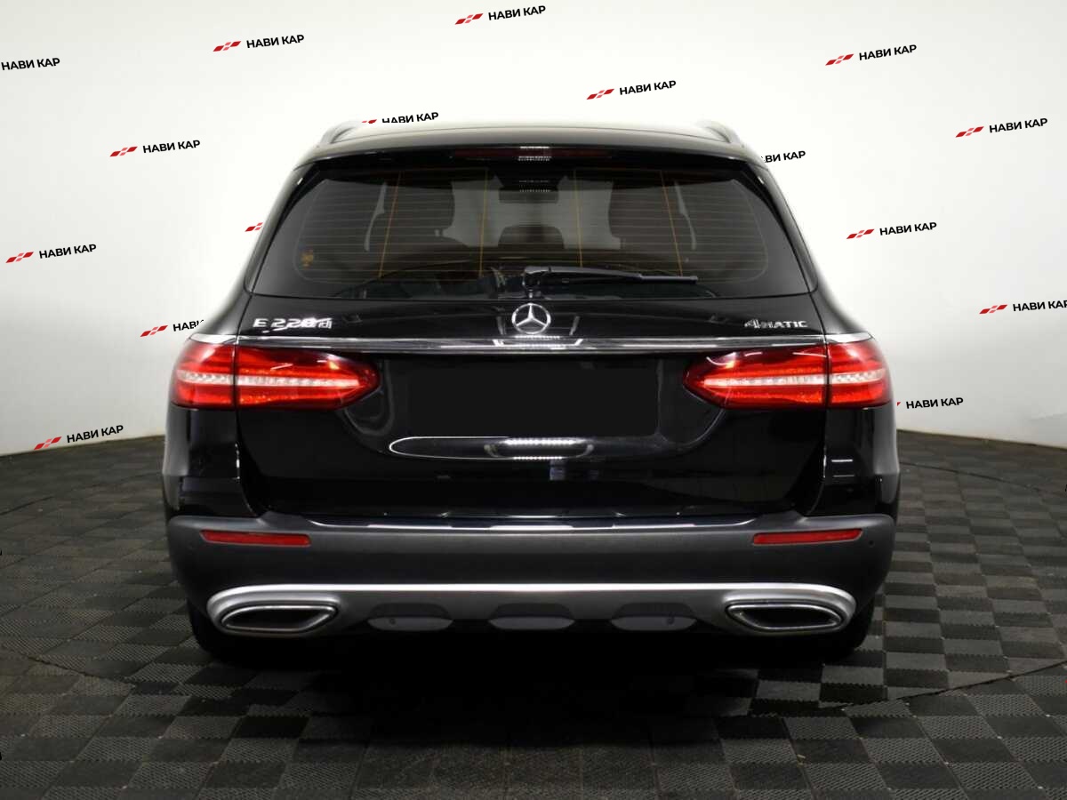 Mercedes-Benz E-Класс с пробегом — 2017 год. Фото: #4