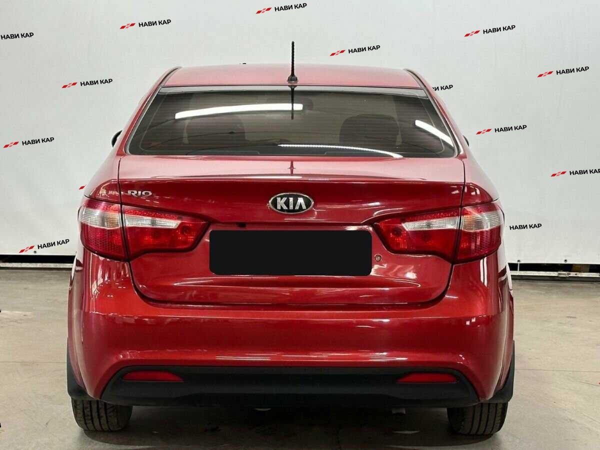 Kia Rio с пробегом — 2013 год. Фото: #5