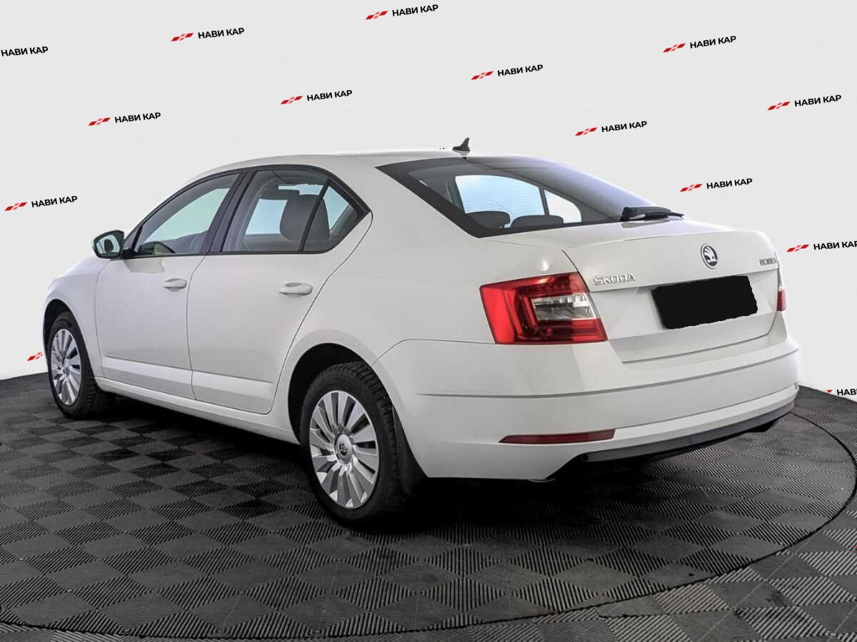 Skoda Octavia с пробегом — 2020 год. Фото: #6