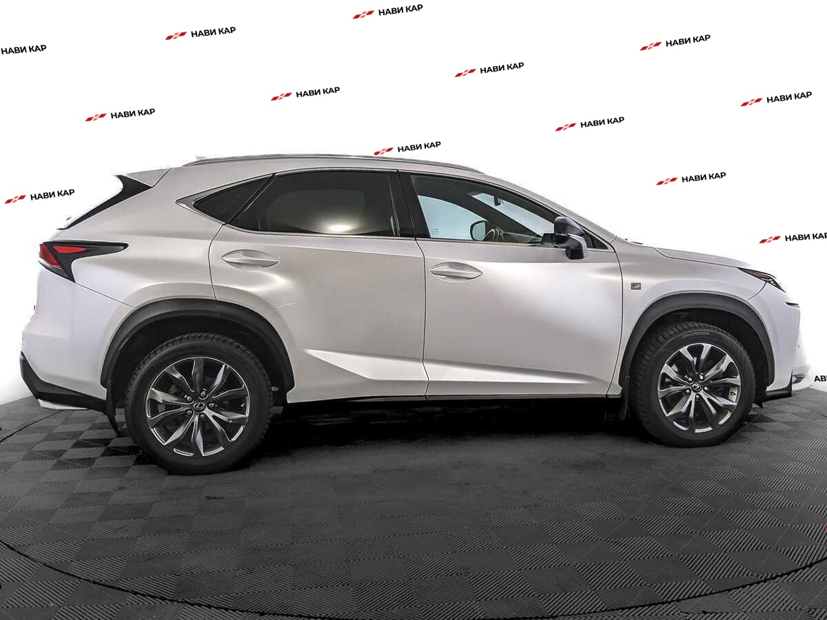 Lexus NX с пробегом — 2015 год. Фото: #3