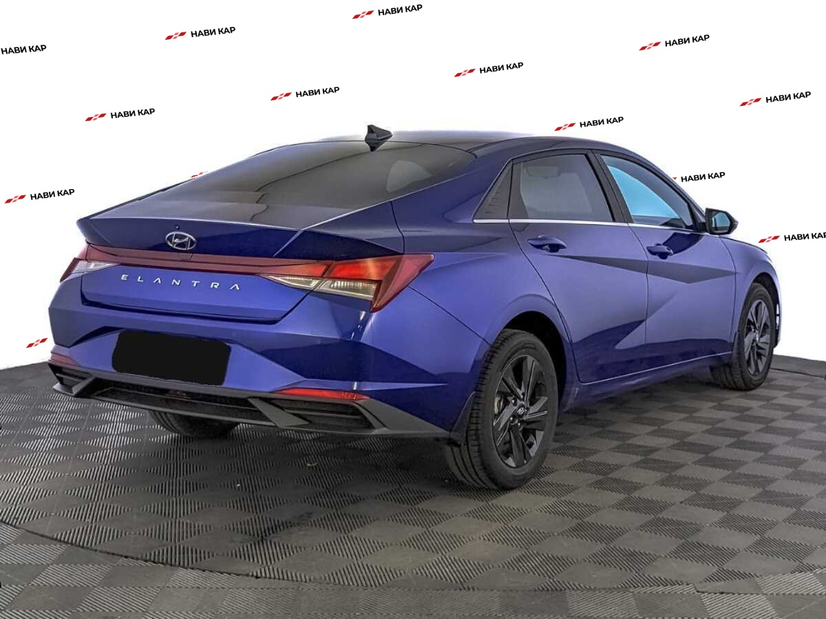 Hyundai Elantra с пробегом — 2021 год. Фото: #4