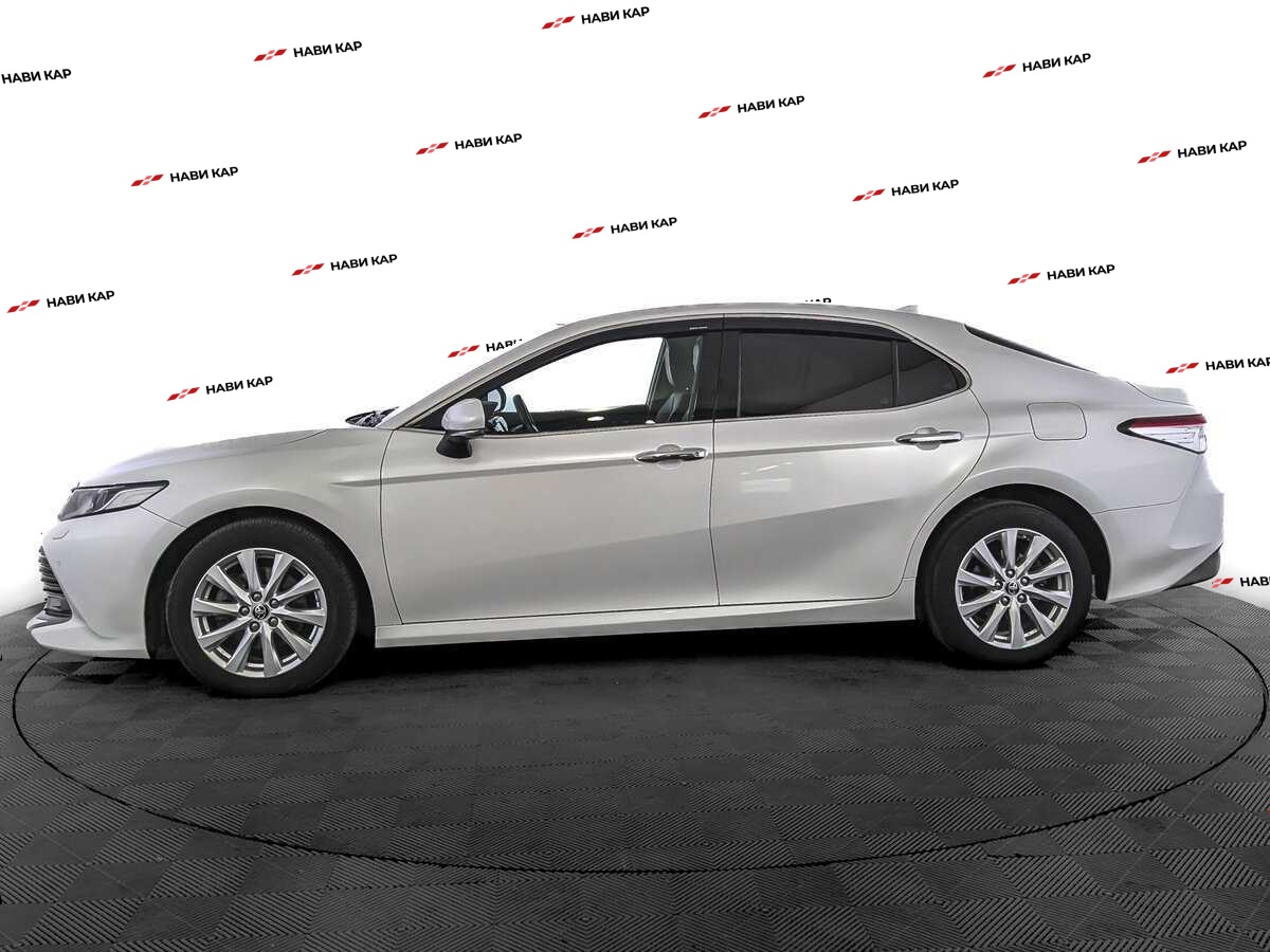 Toyota Camry с пробегом — 2021 год. Фото: #7