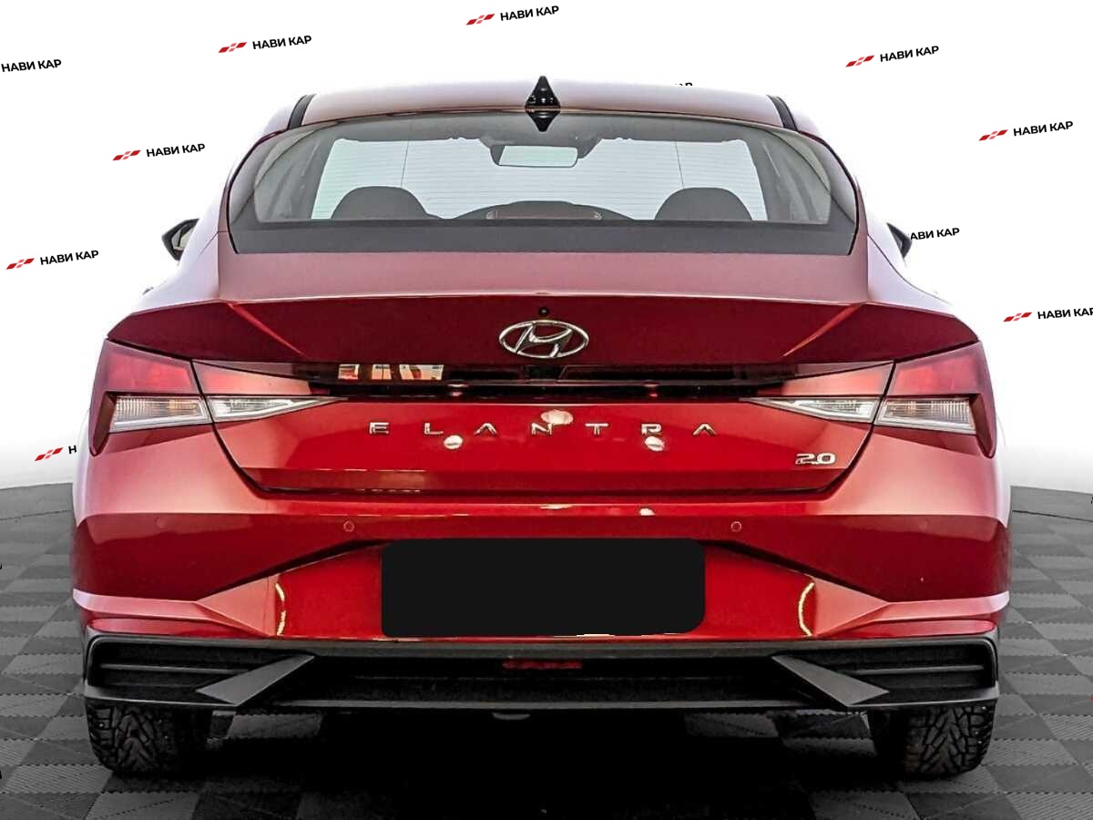 Hyundai Elantra с пробегом — 2021 год. Фото: #5