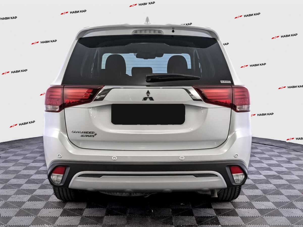 Mitsubishi Outlander с пробегом — 2021 год. Фото: #5
