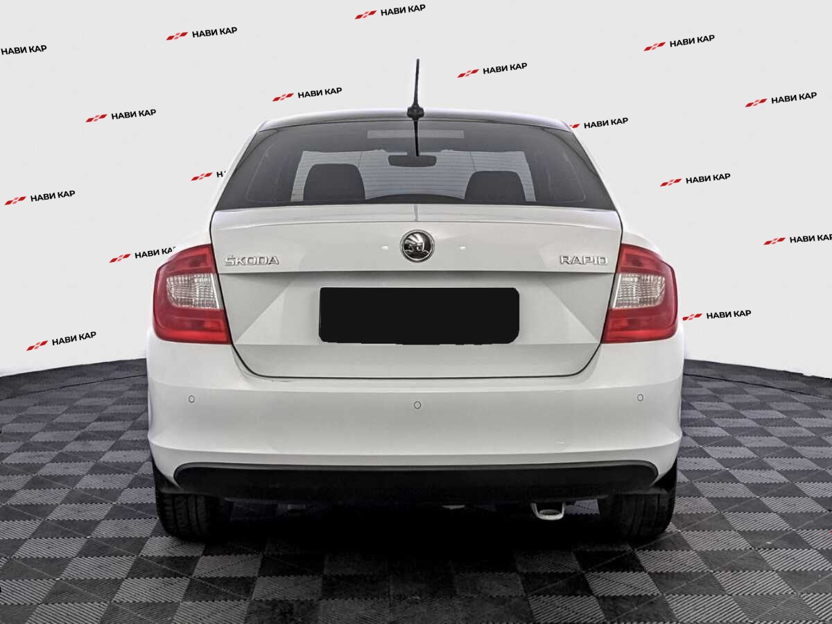 Skoda Rapid с пробегом — 2017 год. Фото: #5