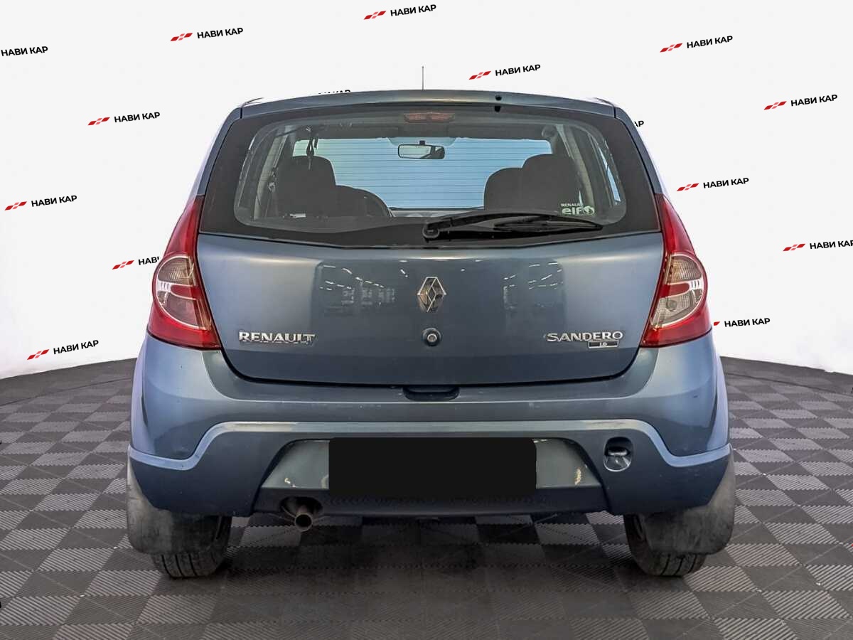Renault Sandero с пробегом — 2012 год. Фото: #5