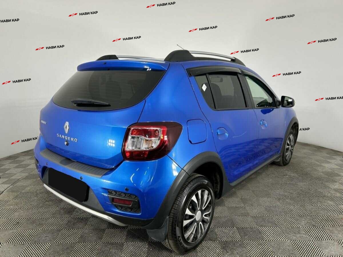 Renault Sandero с пробегом — 2016 год. Фото: #5