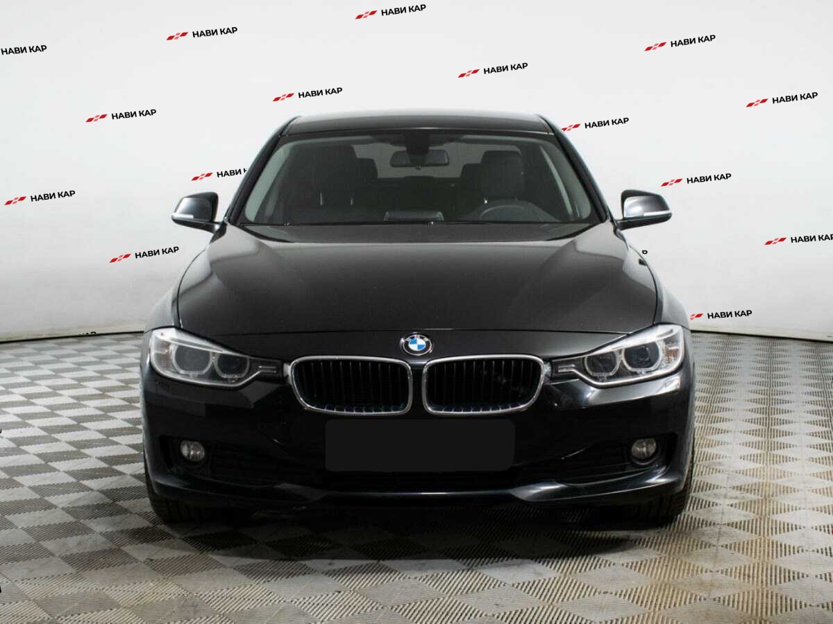 BMW 3 серии с пробегом — 2013 год. Фото: #1