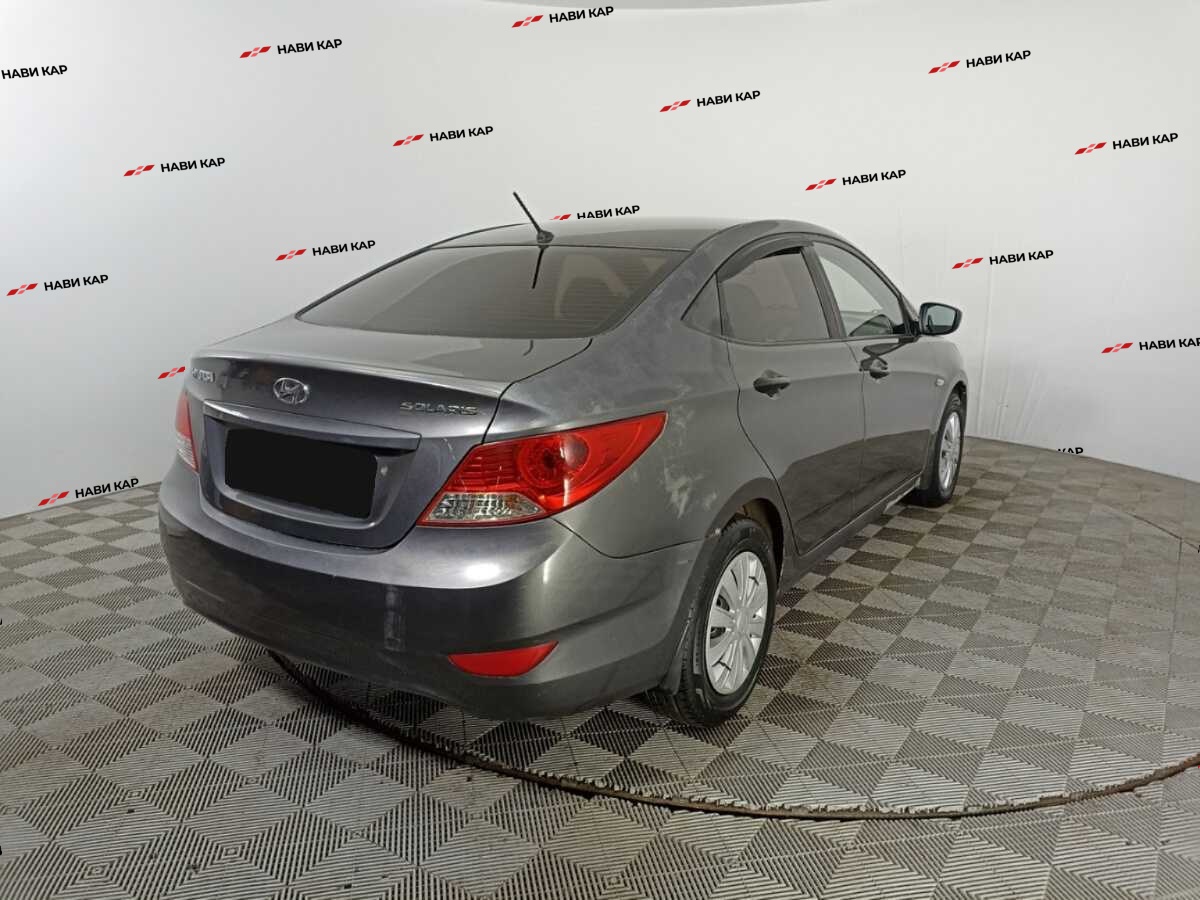 Hyundai Solaris с пробегом — 2013 год. Фото: #3