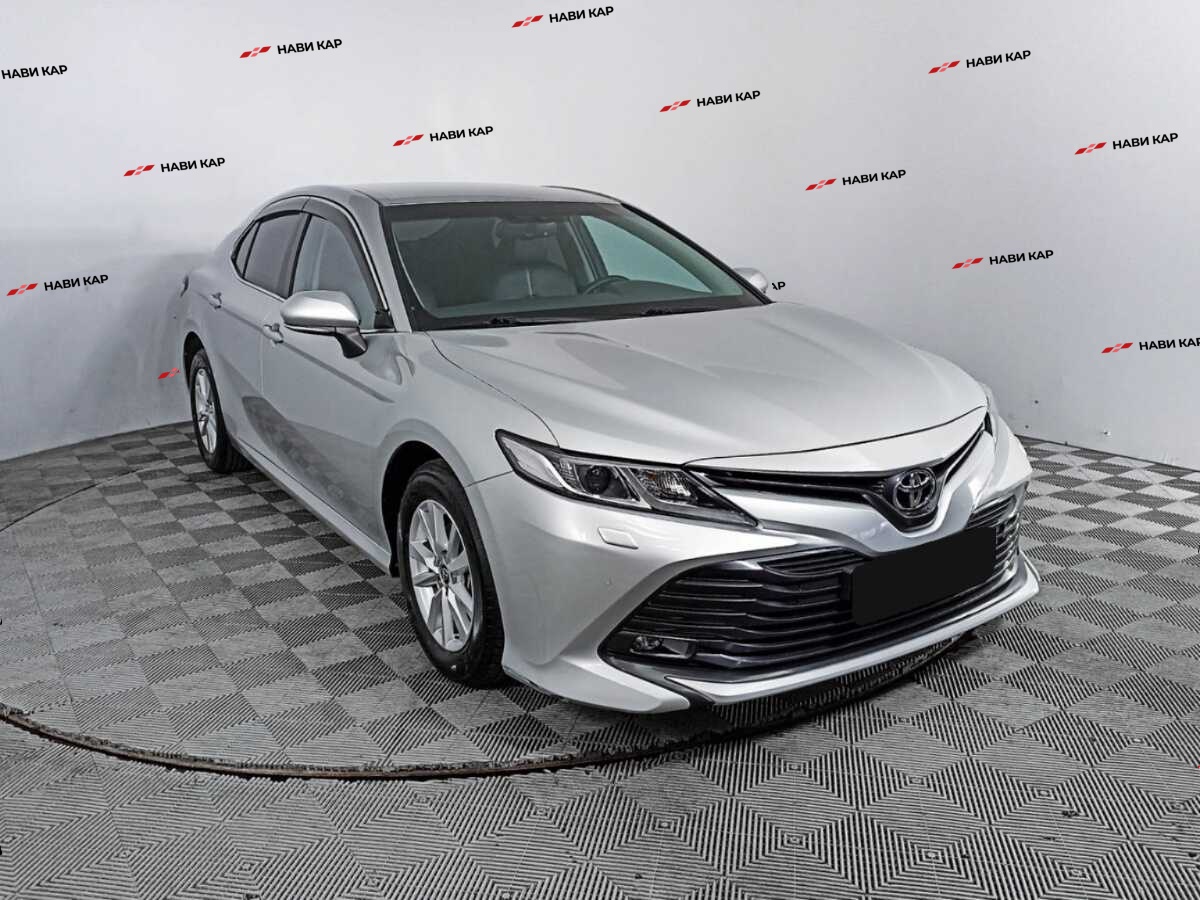 Toyota Camry с пробегом — 2019 год. Фото: #2