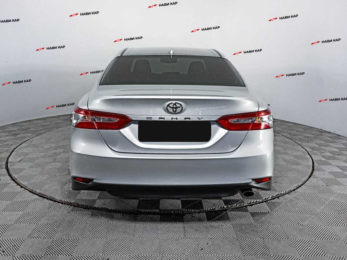 Toyota Camry с пробегом — 2019 год. Фото: #4