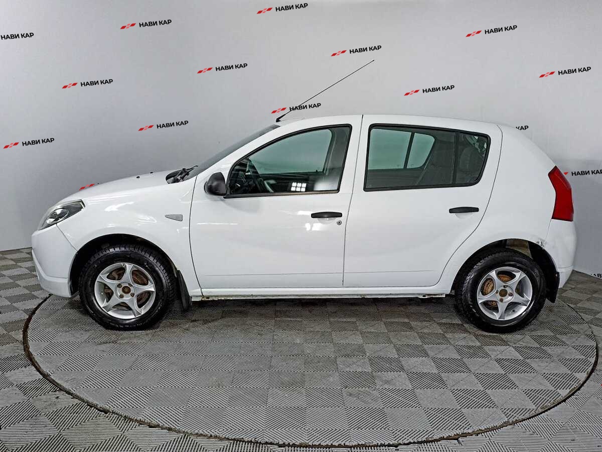 Renault Sandero с пробегом — 2014 год. Фото: #6