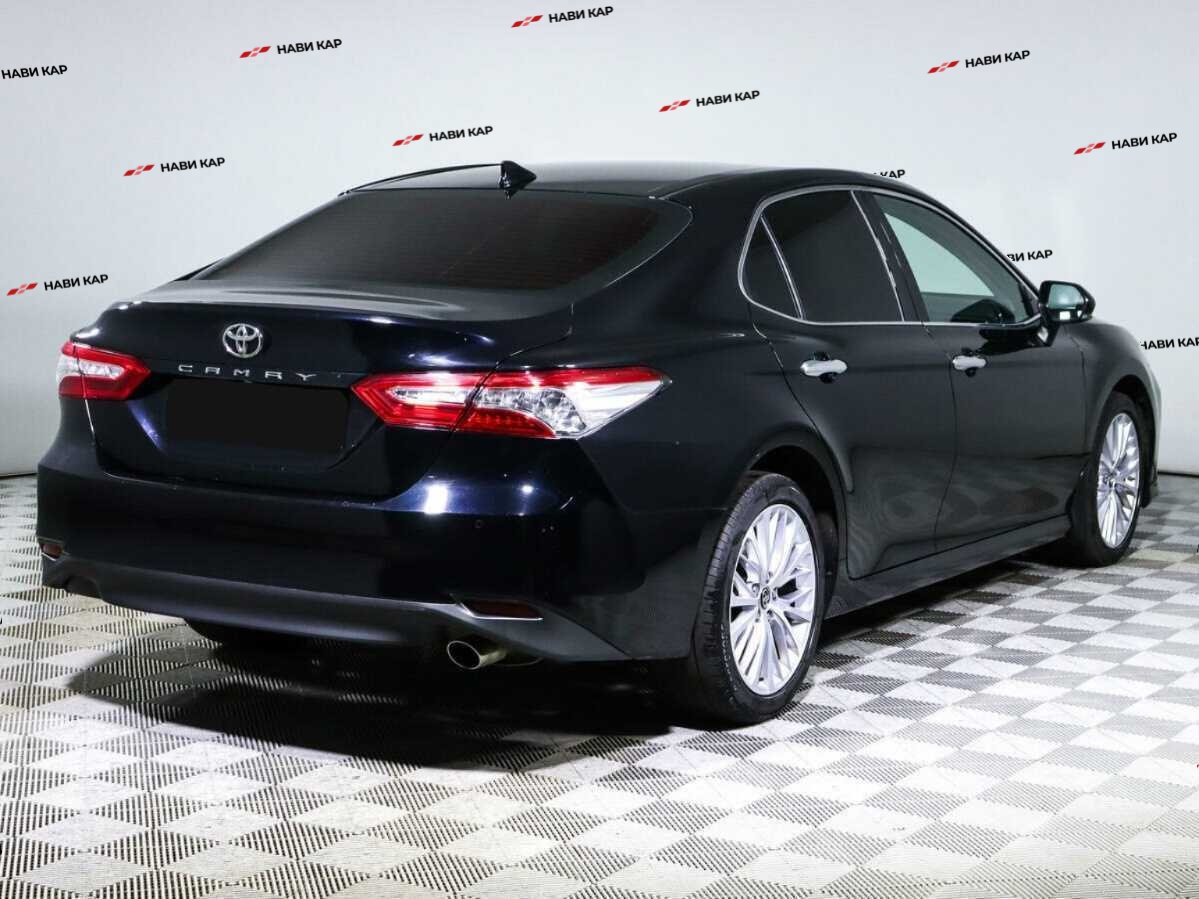 Toyota Camry с пробегом — 2018 год. Фото: #3