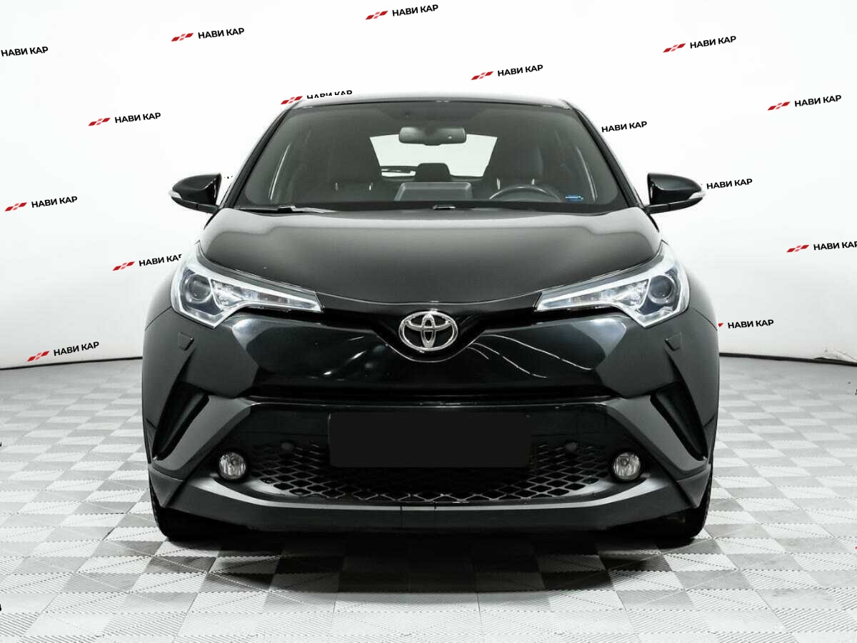 Toyota C-HR с пробегом — 2018 год. Фото: #1