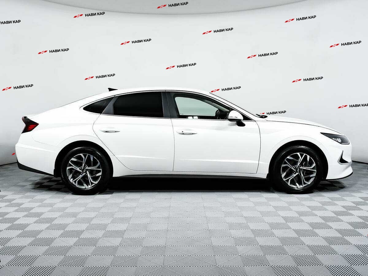 Hyundai Sonata с пробегом — 2022 год. Фото: #3