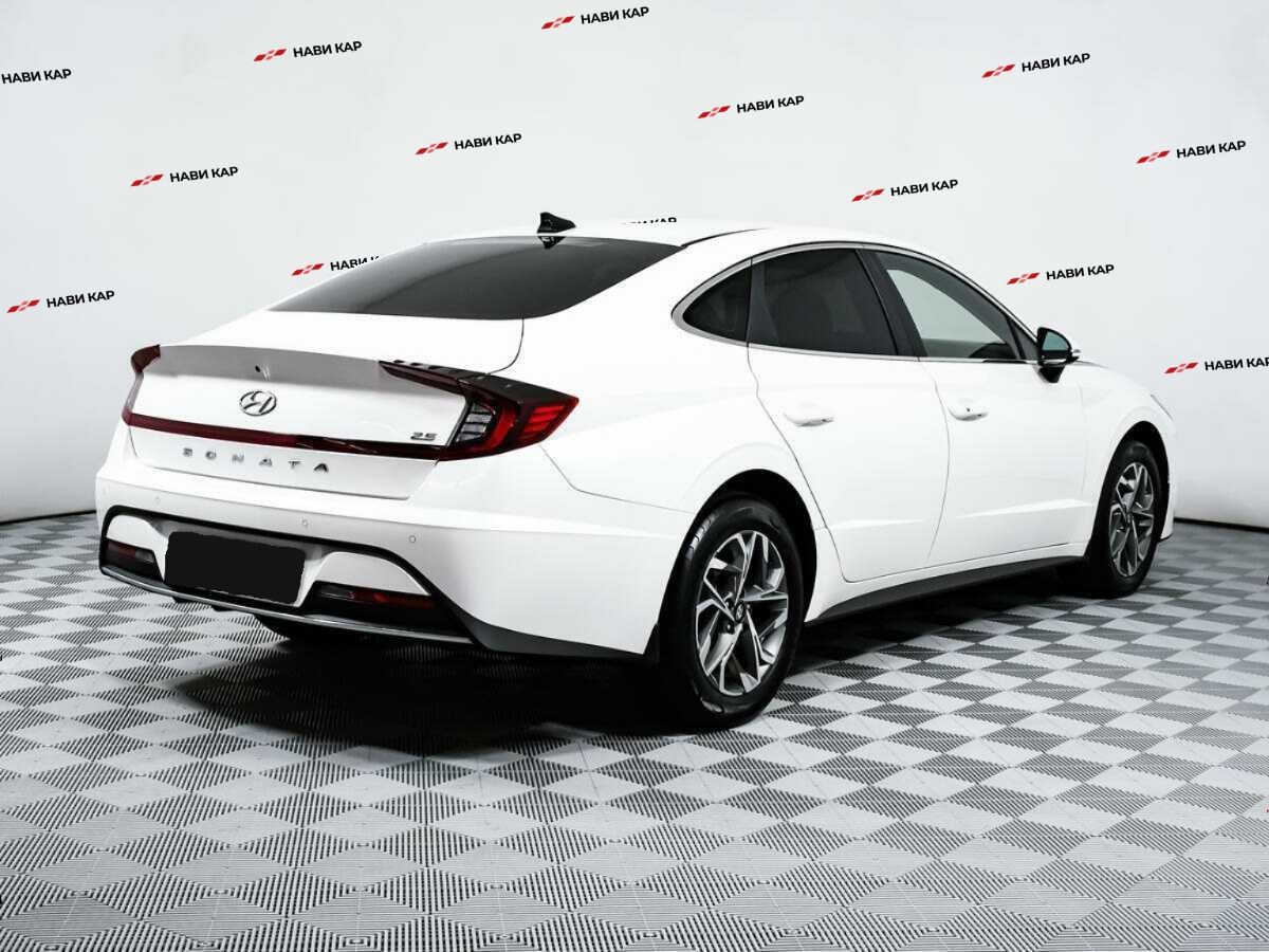 Hyundai Sonata с пробегом — 2022 год. Фото: #4