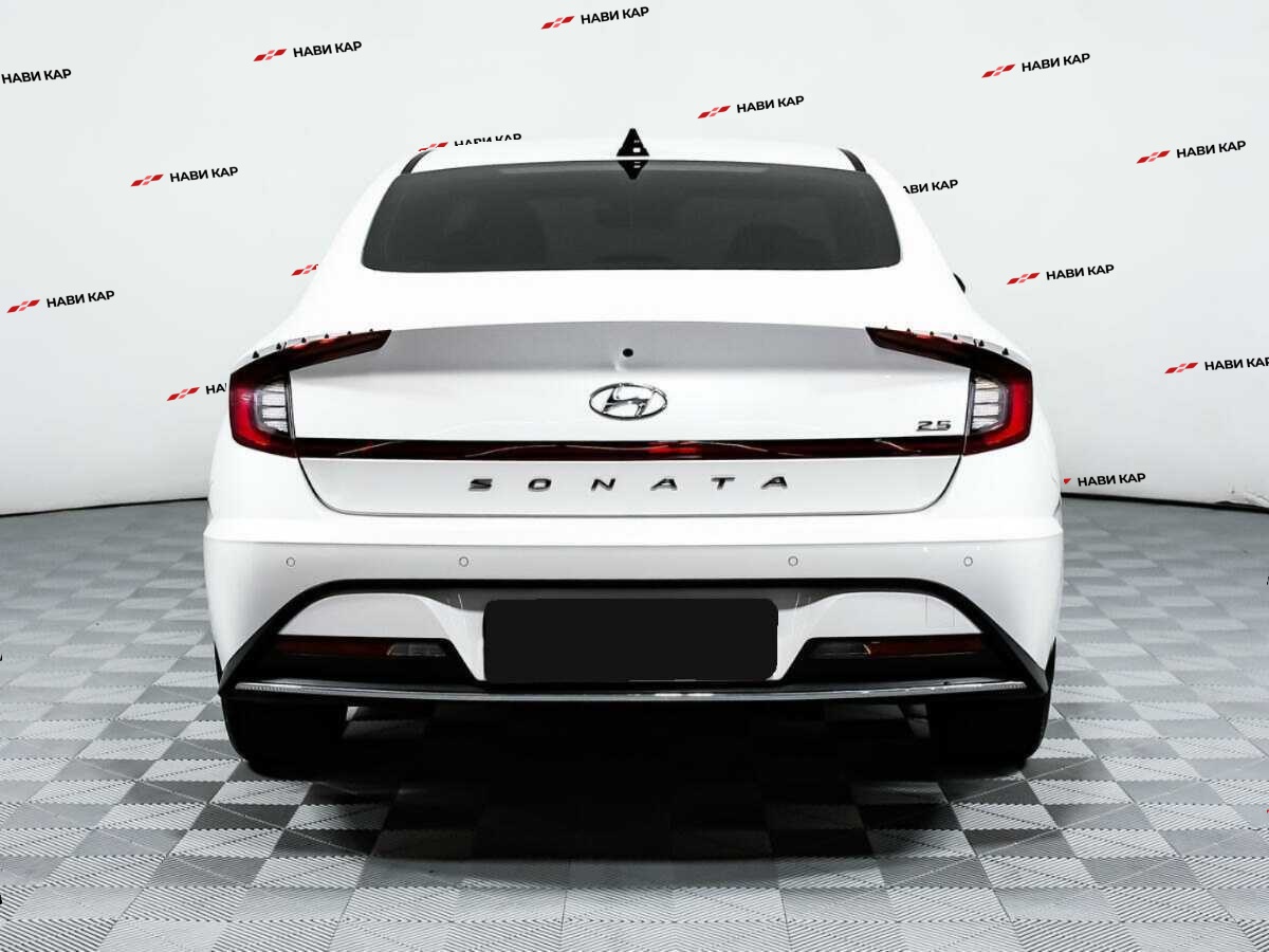 Hyundai Sonata с пробегом — 2022 год. Фото: #5